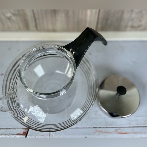 MCM Glass Teapot š« - Picture 9 of 13